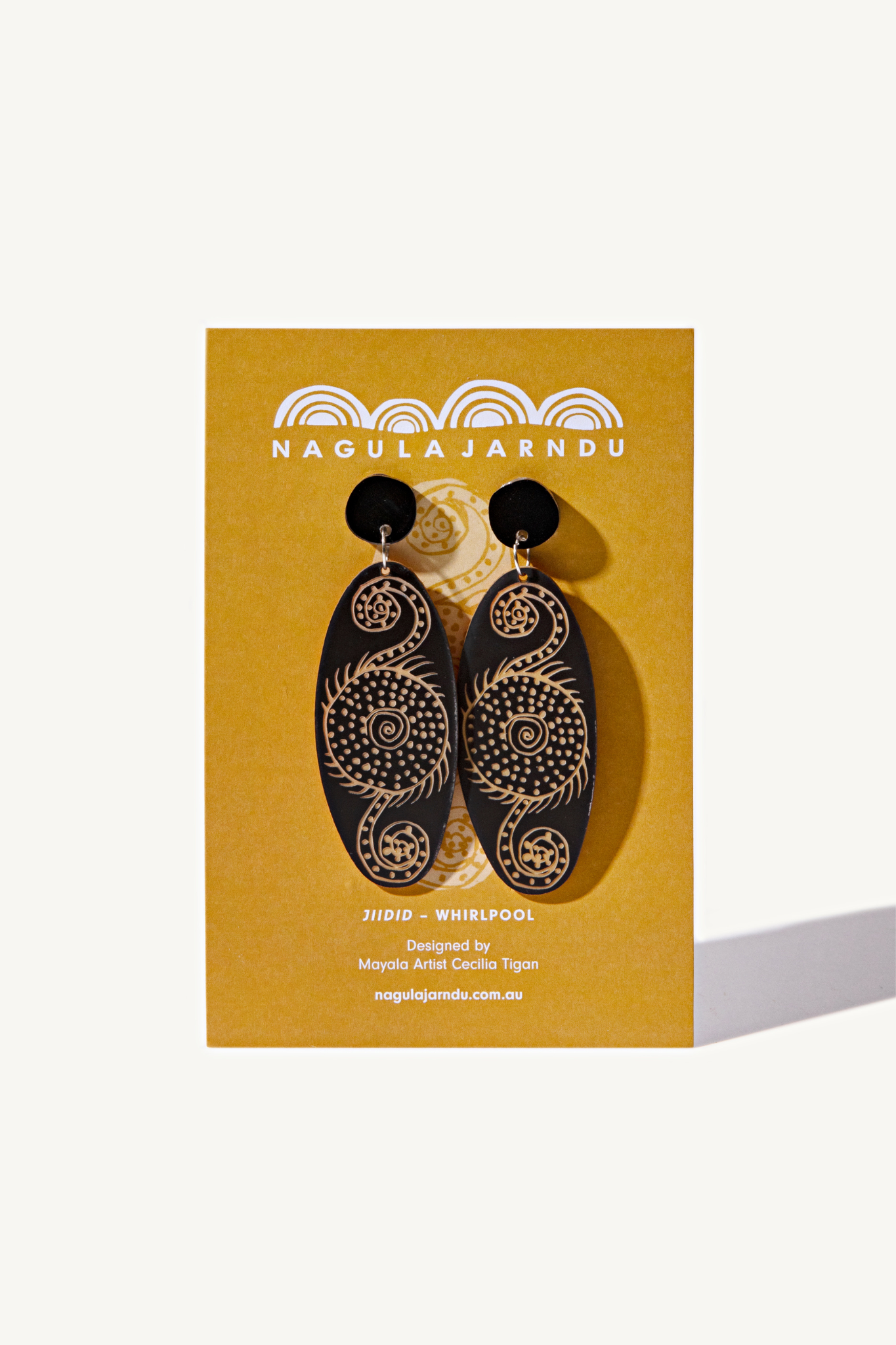 Jiidid (whirlpool) Black earrings