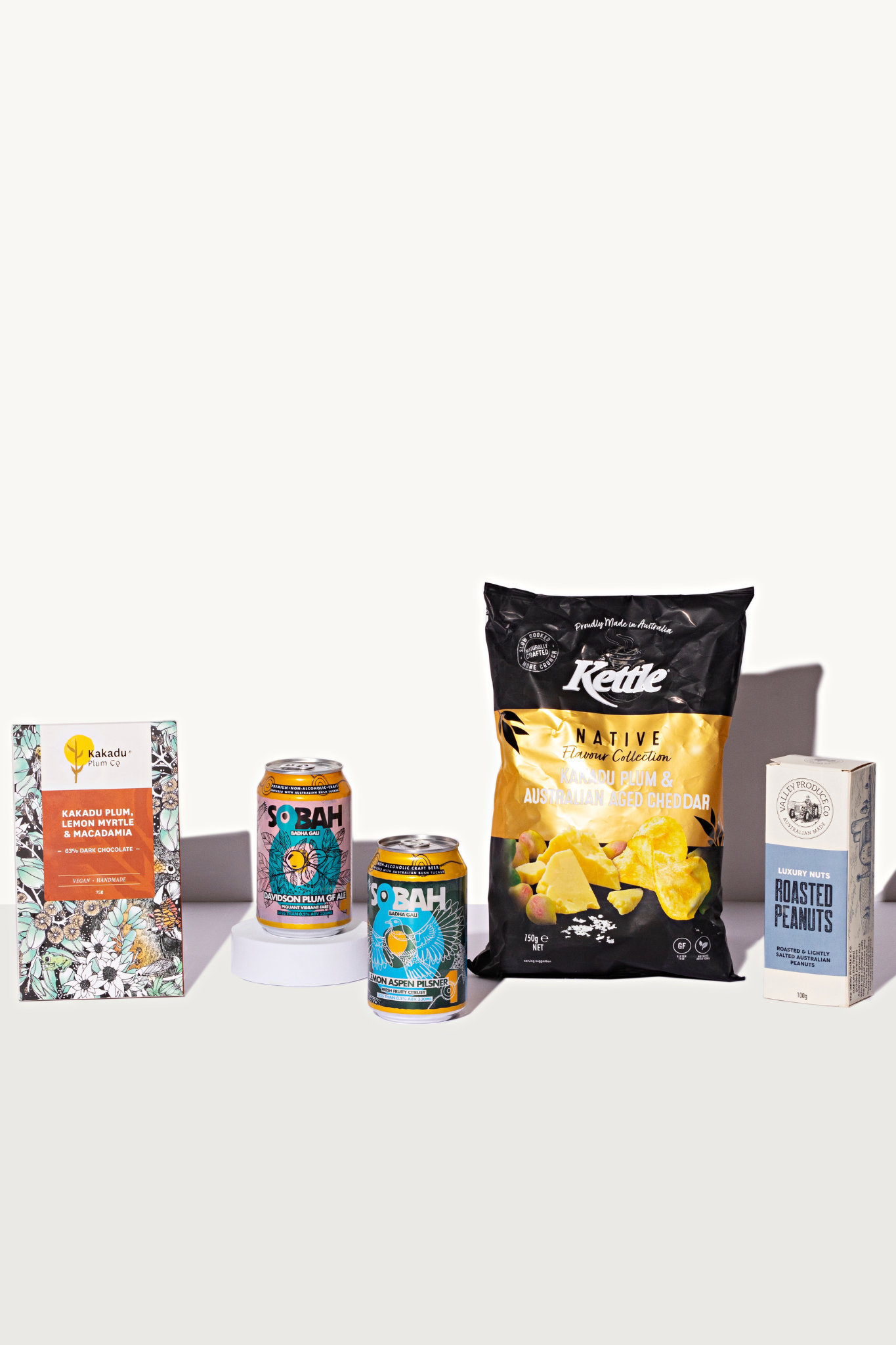 Cheers & Crunch Delight Hamper