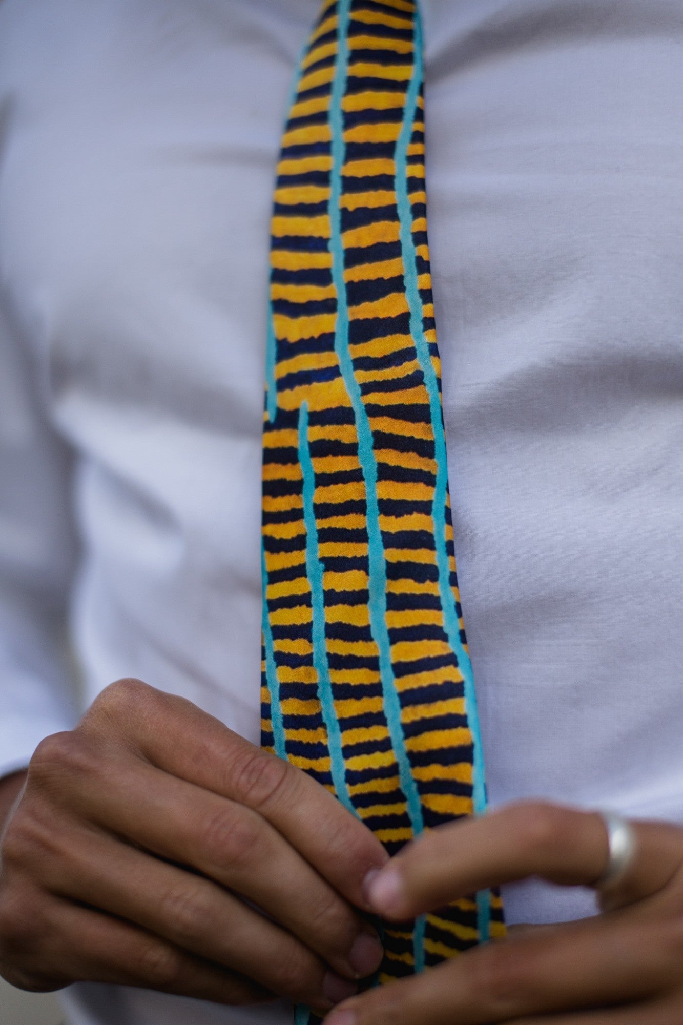 Kulyakartu Ngurra tie by Wokka Taylor