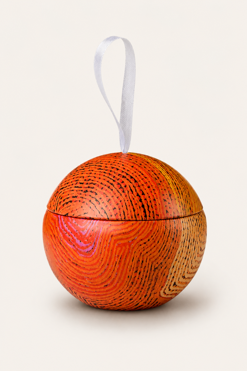 Tin Christmas Bauble - Susan Peters