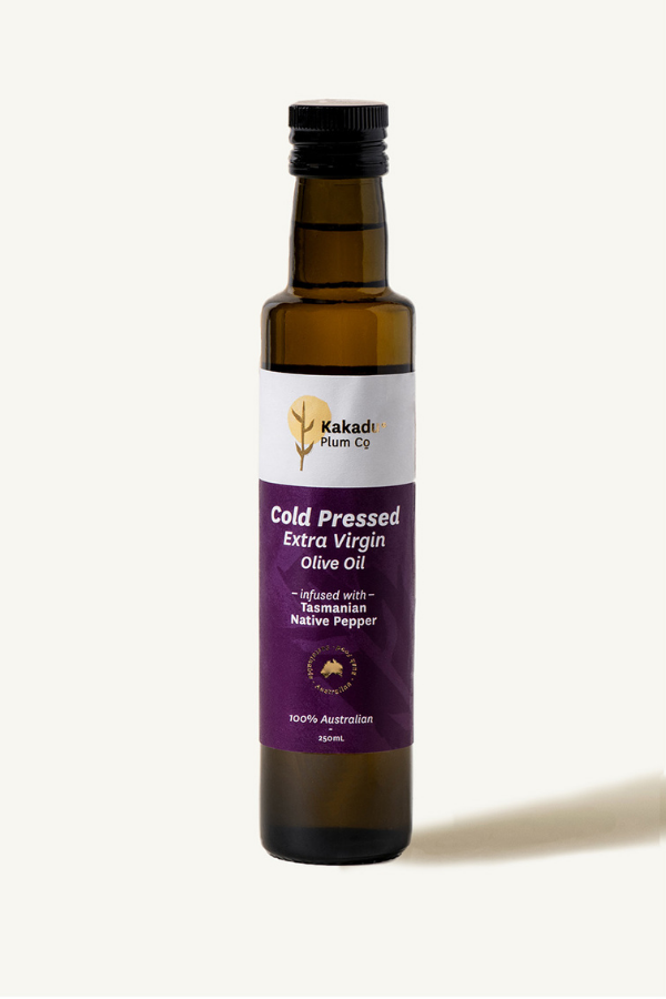 Olive Oil with Tasmanian Native Pepper - Kakadu-Plum-Co