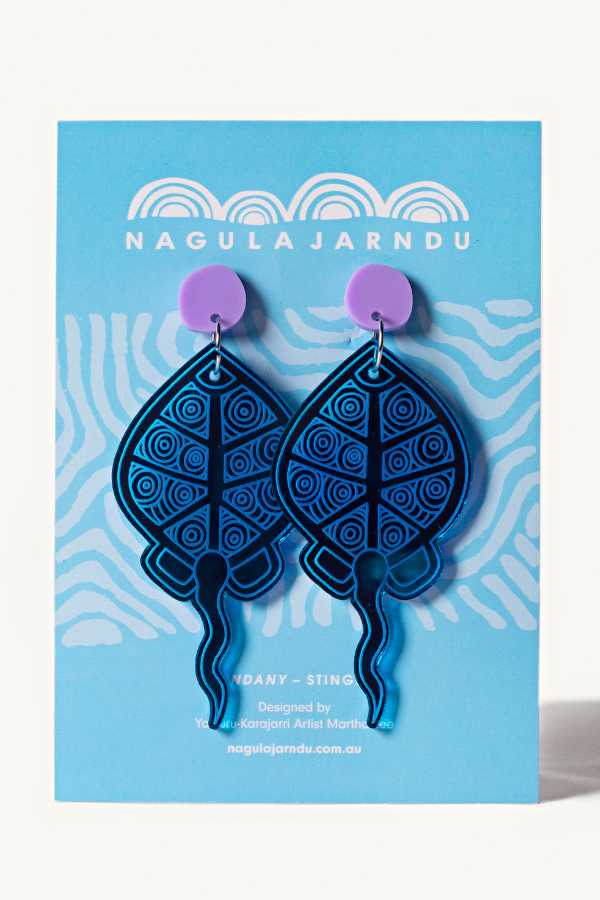 ‘Birndany’ - stingray earrings (mirror blue)